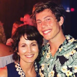 Meet your Posher, Connie